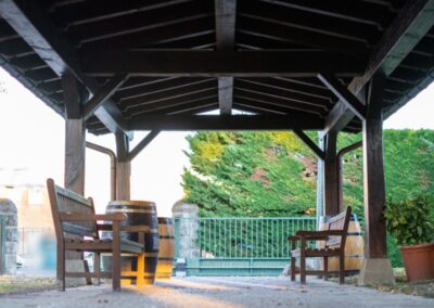 terraza cubierta de asador mutiloa